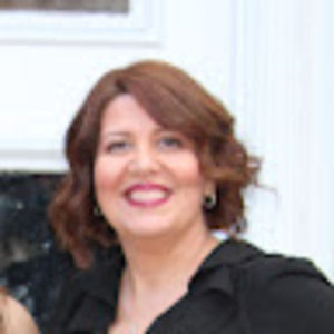 Meet your Posher, Claudia